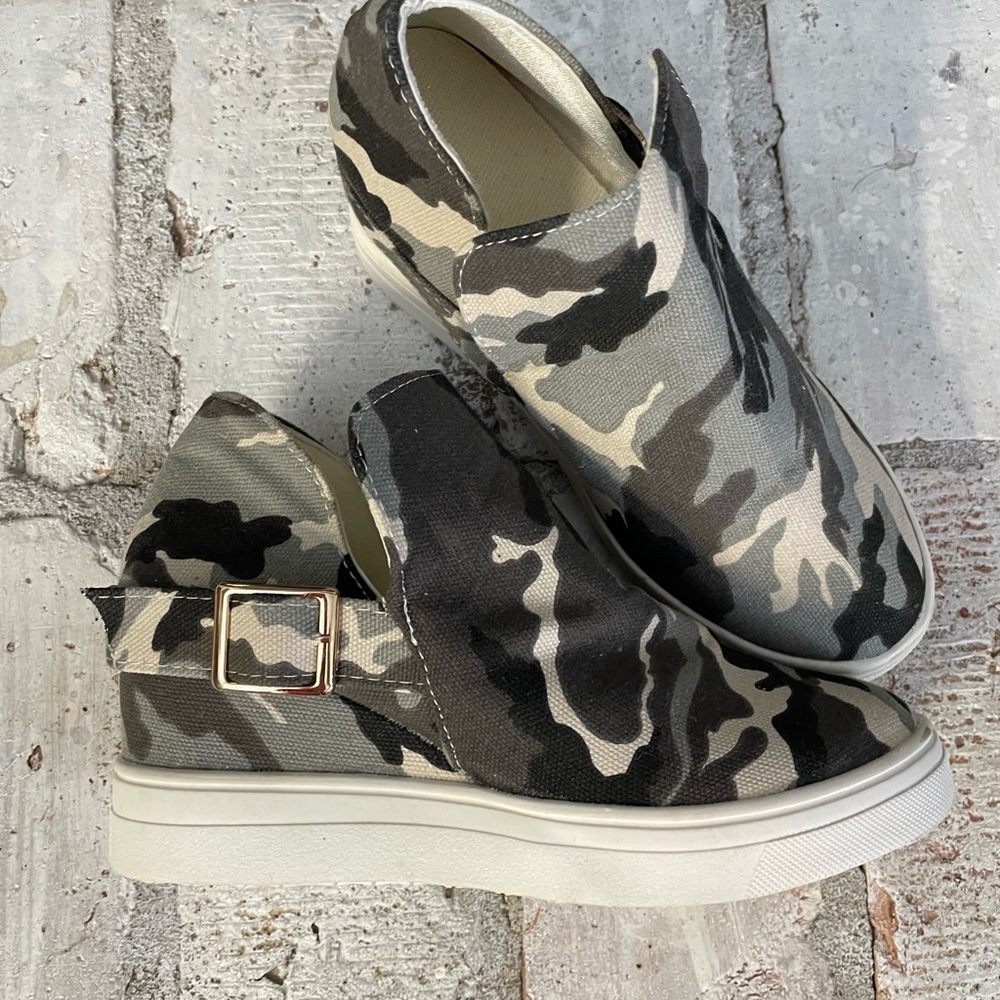 Platform Camo Print Slip On Shoes
